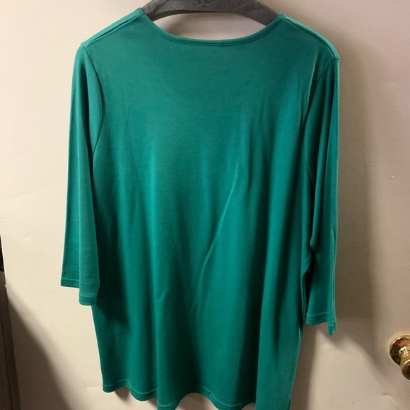 Quacker Factory plus size, scoop neck, 3/4 sleeve, holiday top - Picture 6 of 6